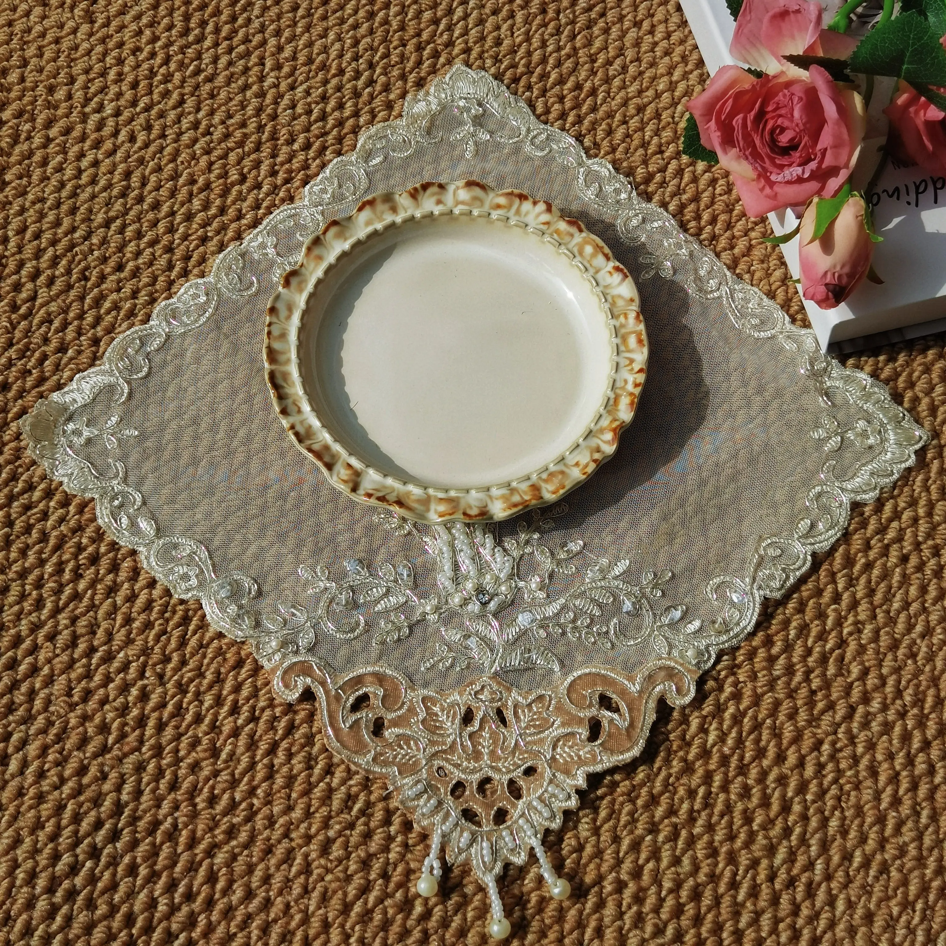 

Набор из 8 квадратных сервировочных салфеток, роскошные салфетки с бисером, элегантные подставки под чашки, пасхальные украшения, милые аксессуары для стола