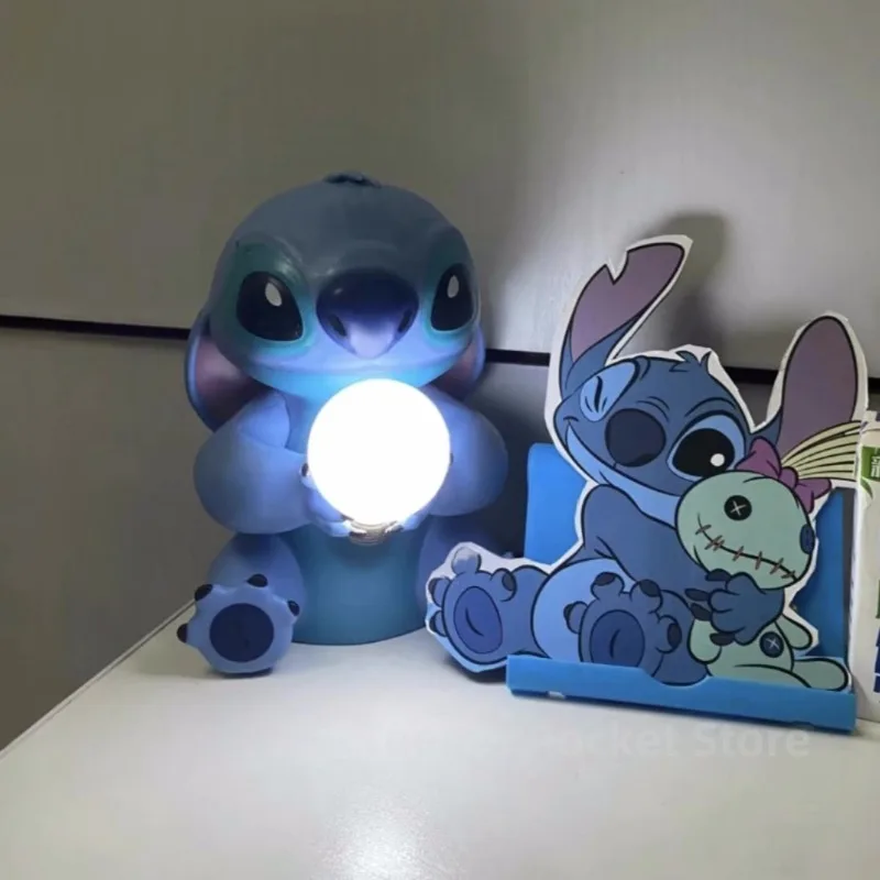 ليلو وستيتش ضوء الليل ديزني أنيمي اكسسوارات جديدة سطح المكتب الكرتون زخرفة غرفة المنزل Kawaii الديكور لعبة الأطفال هدية
