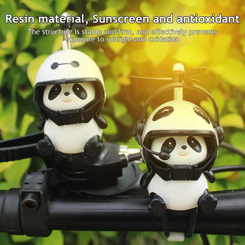 Niedlichen Panda Cartoon mit Helm Luftschraube Ornamente Spielzeug Motorrad Lenker Dekoration Fahrrad elektrische Reit ausrüstung Zubehör