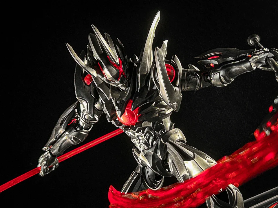 

New Keeppley Ultraman Monster Dark Lugiel Toy Special Edition Handmade Assembly Action Customized Gifts Figure Toy