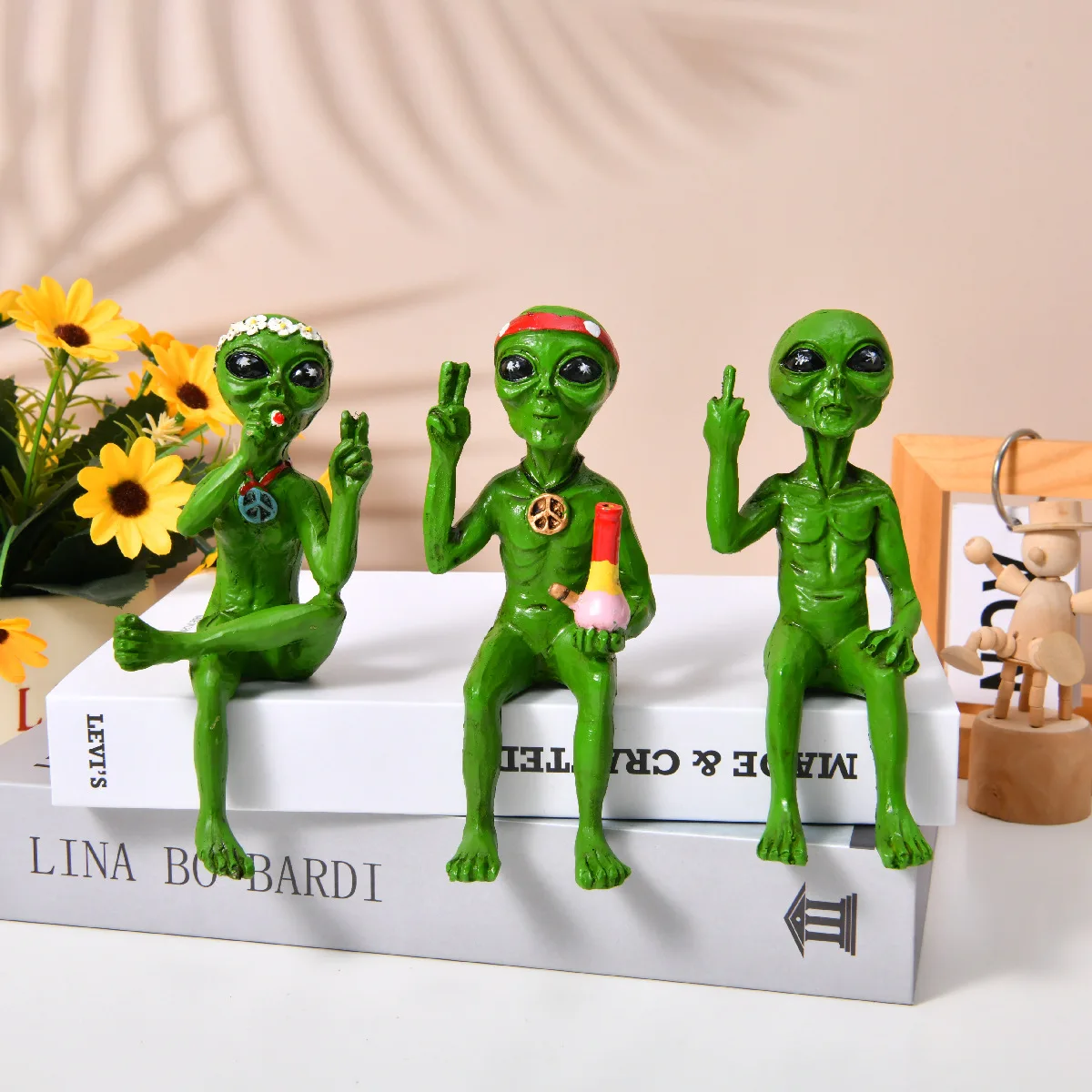 

RESINStatue cross-border resin alien UFO gnome garden statue ornament dwarf decoration creativity