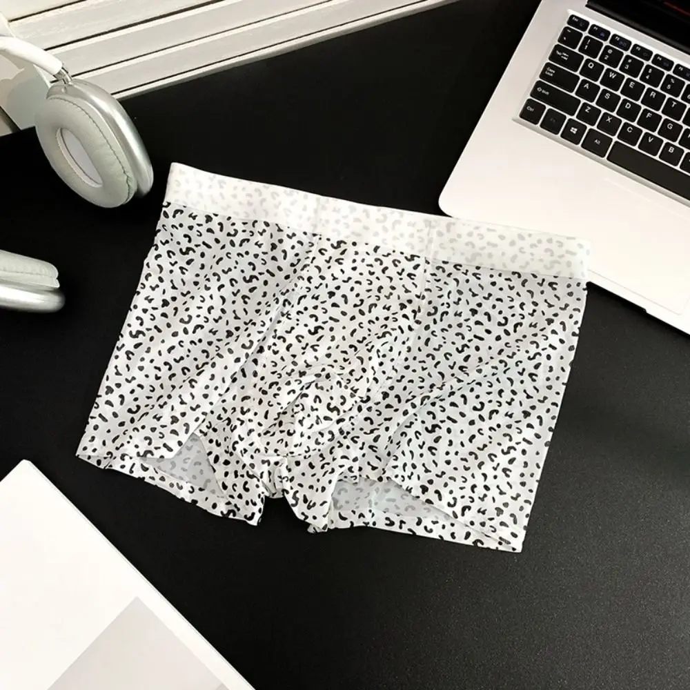심플한 얇은 아이스 실크 복서 브리프 스트라이프 시스루 레오파드 프린트 속옷 통기성 시원한 느낌의 일상용 팬티