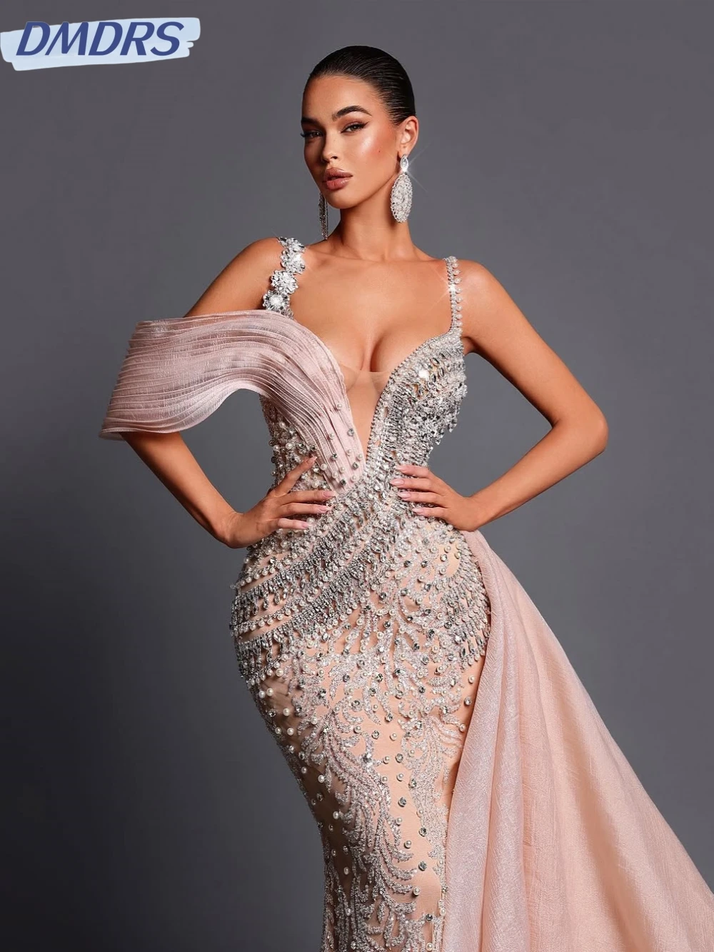 

Sexy Deep V-neck Mermaid Long Evening Dress With Side Train Luxury Beaded Pearls Prom Dresses Customized Cocktail Gown For Women