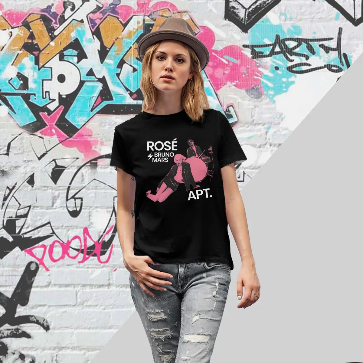 APT T Shirt 2025 Beach Rose and Bruno Mars Y2K Retro T Shirts Hot Sale Casual Trending Tee Shirt For Woman Print Top Tees