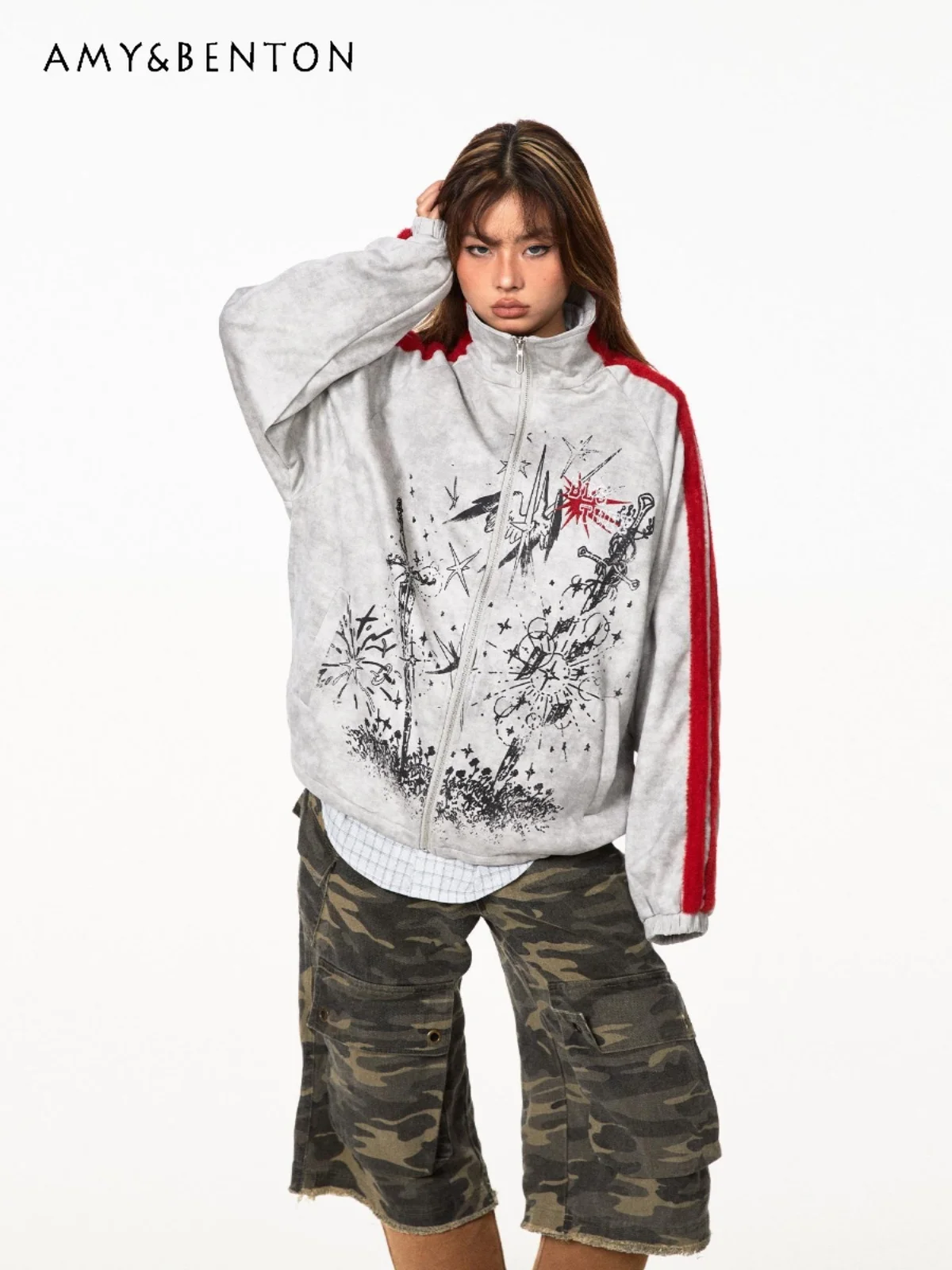 

2025 Spring and Autumn American Retro Loose Casual Graffiti Print Stand Collar Red and Gray Patchwork Jacket Coat