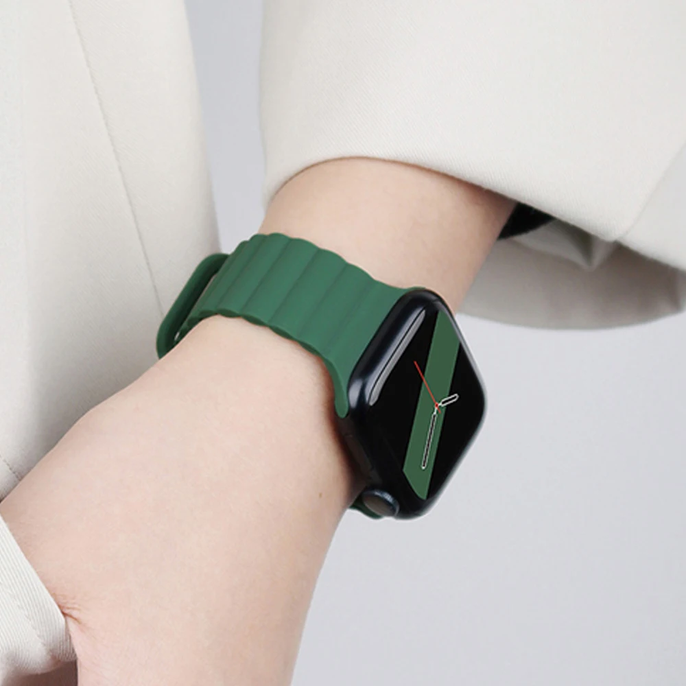 strap For Apple watch band 45mm 44mm 40mm 41mm Ultra 49mm 38 42mm Magnetic Silicone Bracelet correa iWatch series 9 7 6 SE 5 3 8