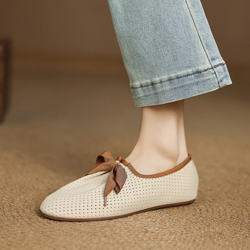 

2025 новые модные женские туфли из коровьей кожи, модные лоферы на шнуровке с круглым носком, женские лоферы на плоской подошве, женские повседневные кроссовки, уличные кроссовки