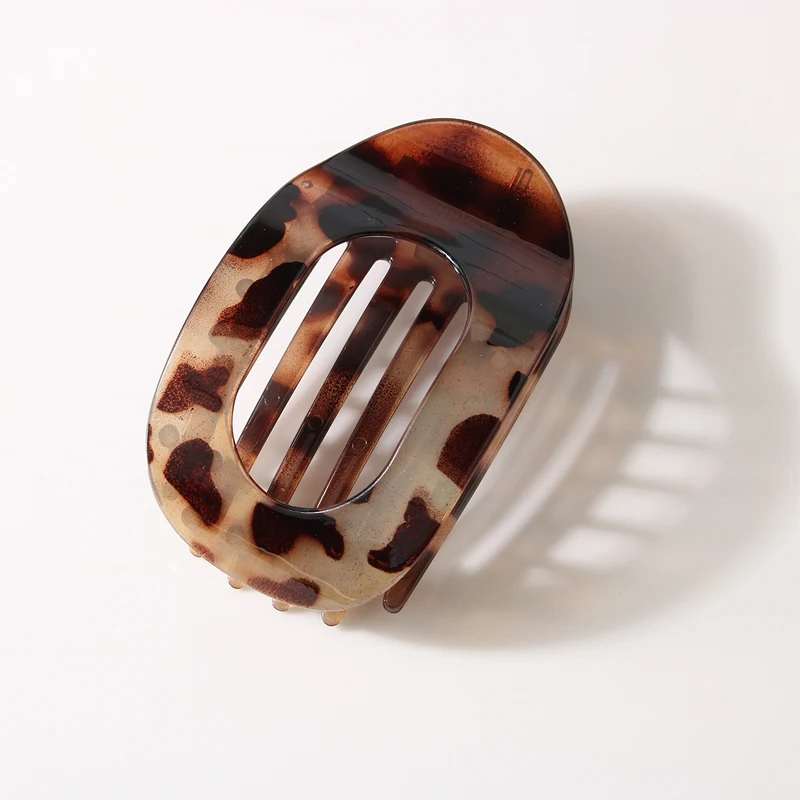 

French Hair Clips Trendy Hair Accessories Fashion Oval Flat Hair Clips for Women New Design Leopard Large Flat Round Claw Clip