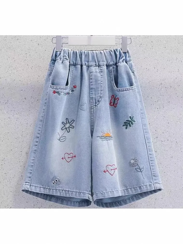 2026 New Summer Childrens Pants Multiple Cute Embroidery Denim Knee-length Shorts for Girls Loose Wide Leg Jeans