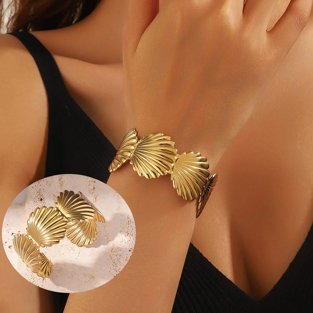 

Vintage Gold Plated Opening Bracelet Women Titanium Steel Ocean Element Shell Starfish Scallop Shape Bangle Jewelry Accessory