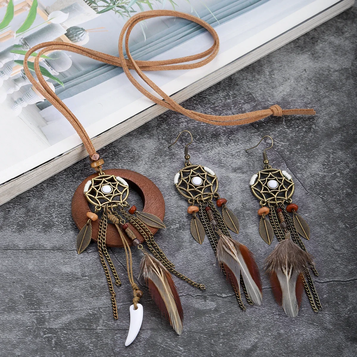 Boho Gold Color Dream Catcher Feather Earring Set for Women Metal Leaf Chain Long Tassel Earrings Vintage Wooden Pendant Jewelry