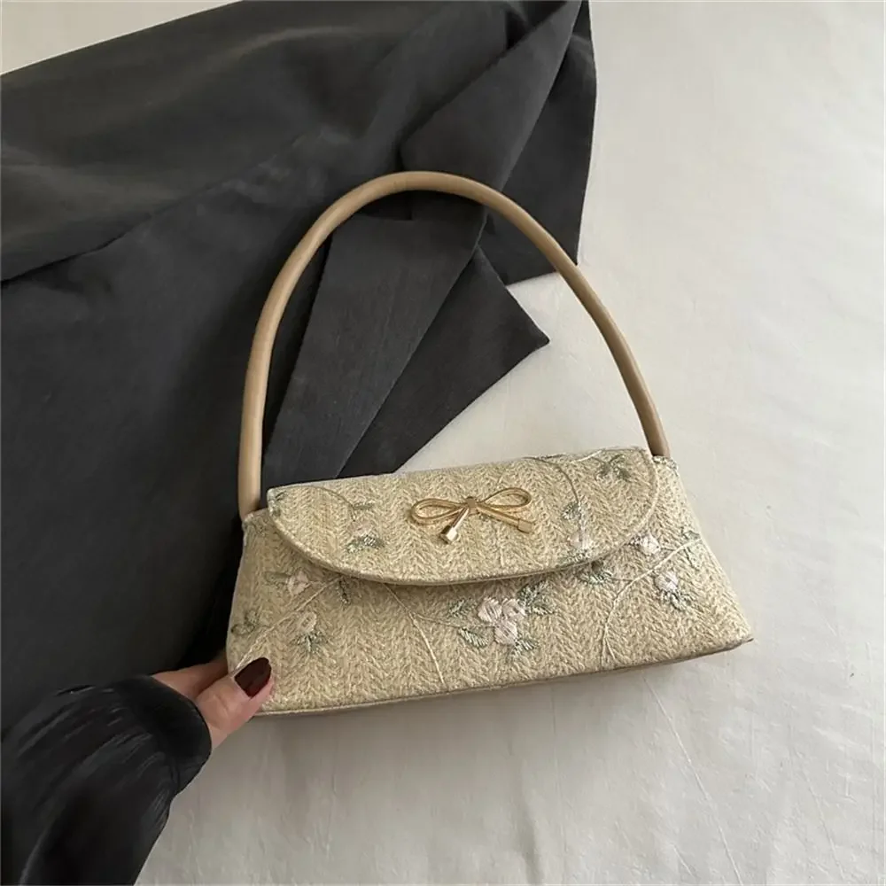 Fashion Grass Woven Shoulder Bag Handmade Braid Portable Small Handbags Bohemian Straw Bag for Women Girls