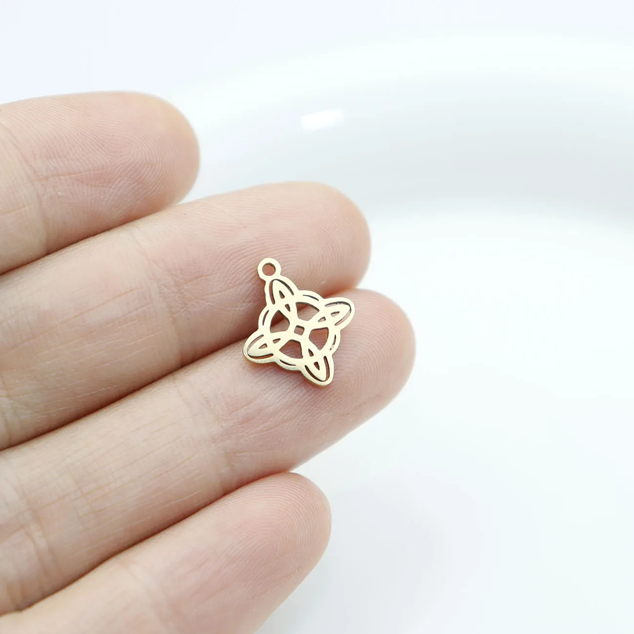 10pcs Stainless Steel Shiny Mirro Polished Flower Fashion Accessory Necklace Charms PVD Plate DIY Jewelry Accessory image 2