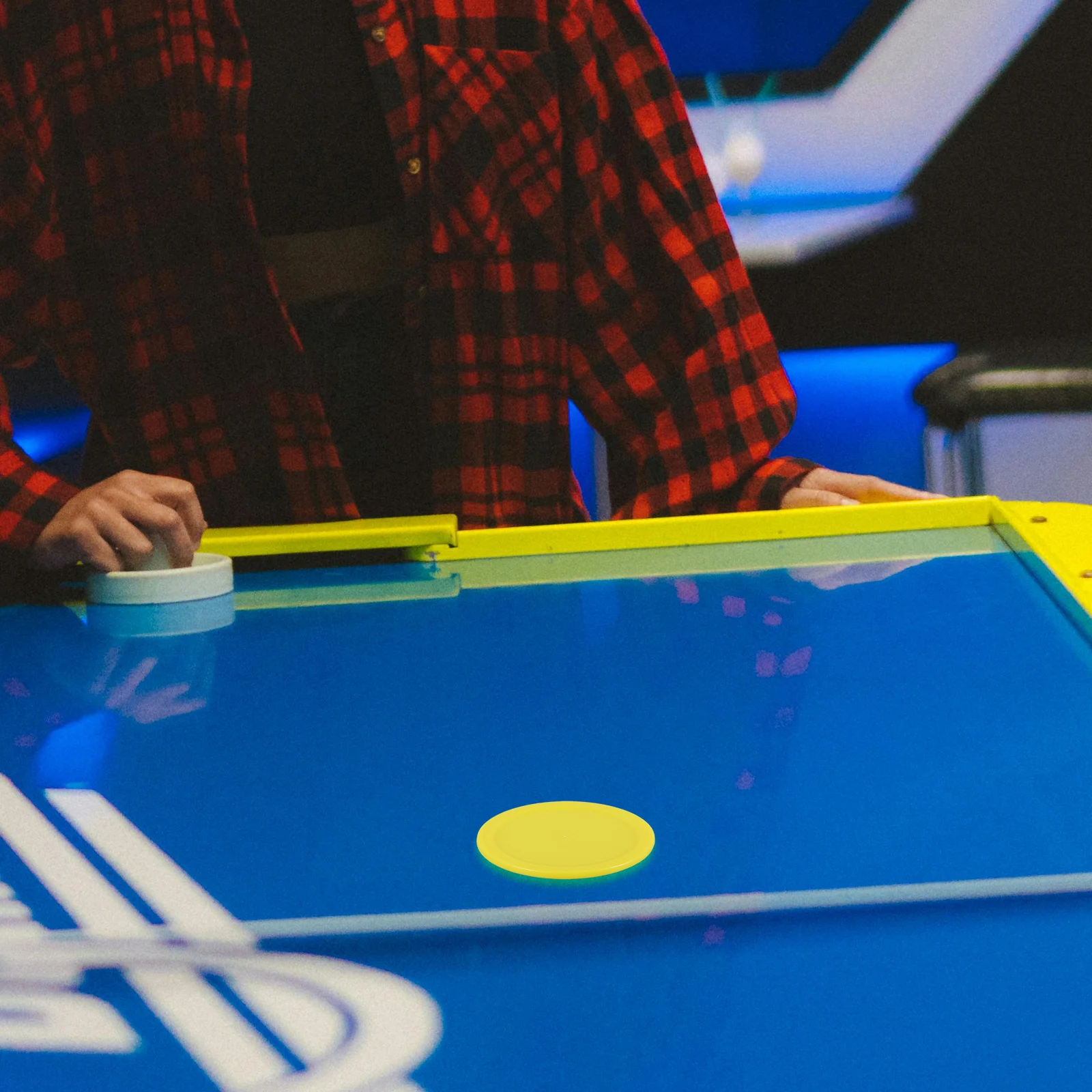 

10Pcs Ice Hockey Pucks Hard Plastic Desktop Table Hockey Pucks Replacement Pieces for Games Game Table Accessories