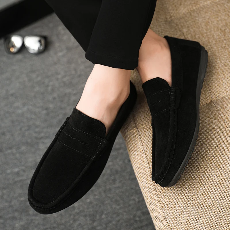 Men's Loafers Lightweight and Breathable Canvas Slip on Lazy Shoes Designer Designed Flat Shoes and Comfortable Driving Shoes