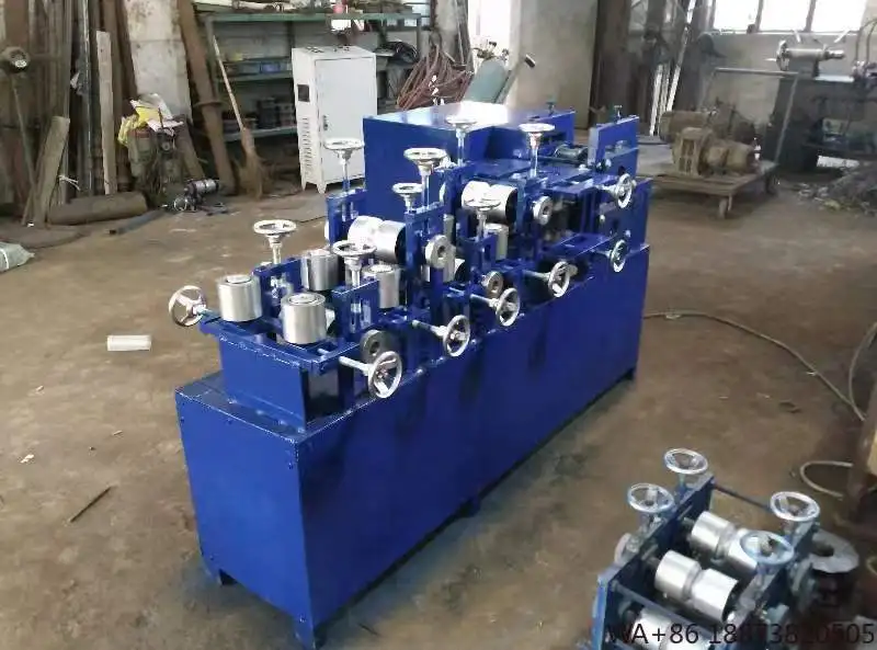 Prägemaschine, automatische Metallschmiedemaschine, quadratisches Rohr aus Edelstahl