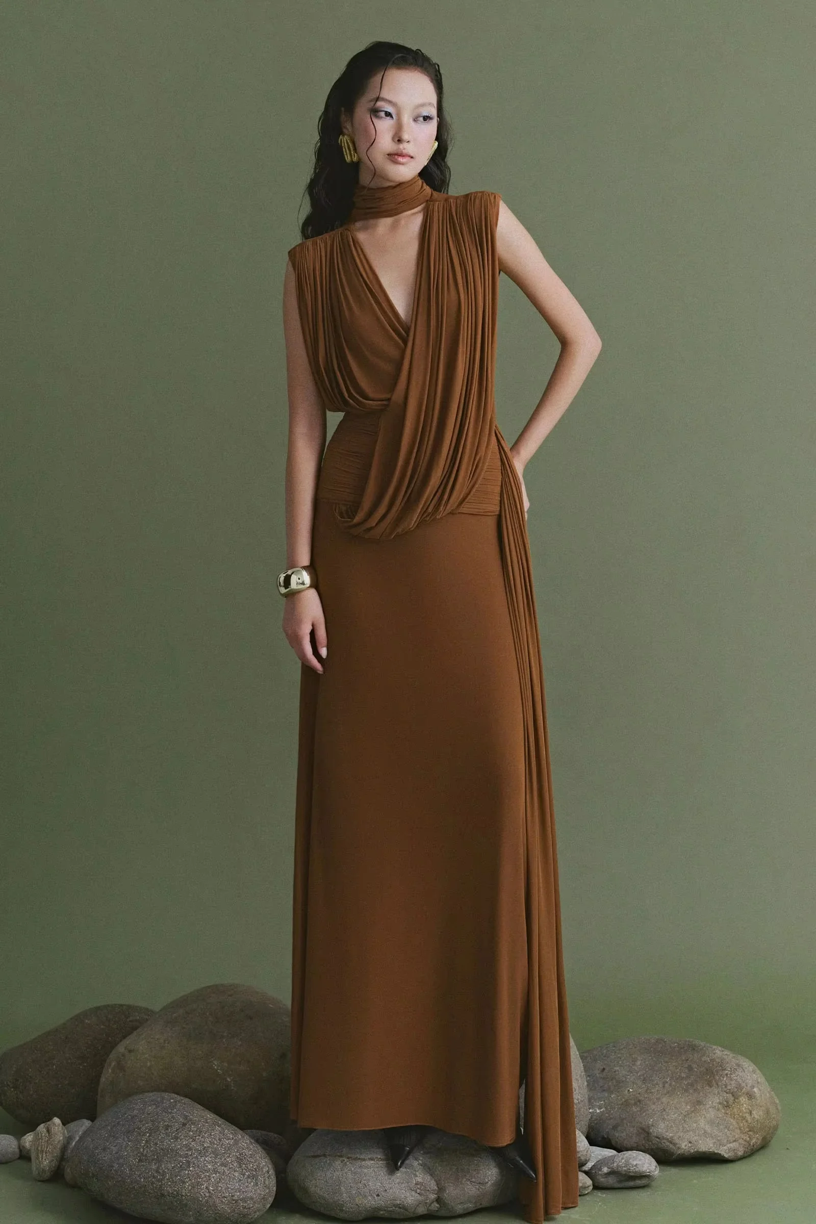 Sleeveless V-neck long gown with waist pleats and elegant side sash. Sophisticated and minimalist style. Custom sizes available,