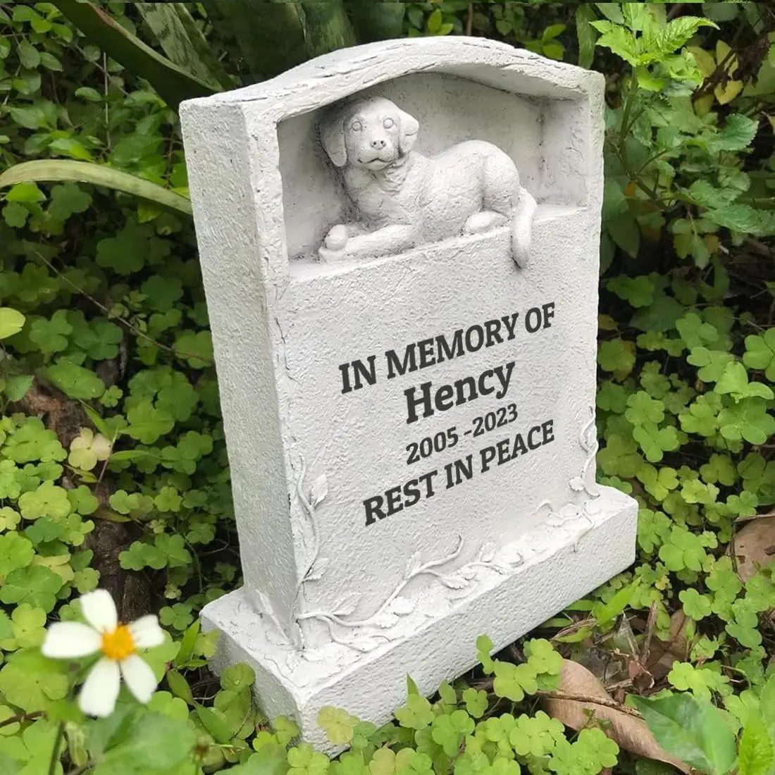 Upright Pet Headstone for Dog, Personalized Dog Memorial Stone Resin Dog Statue Figurine Dog Garden Stone Pet Gravestone for Dog