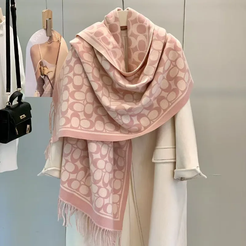 

New scarves, fashionable and high-end shawls, women's sun protection and warmth, multi-purpose blankets