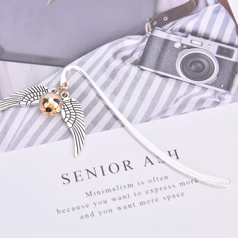1Pc Vintage Wing Shape Bookmark Reading Page Mark School Office Supplies