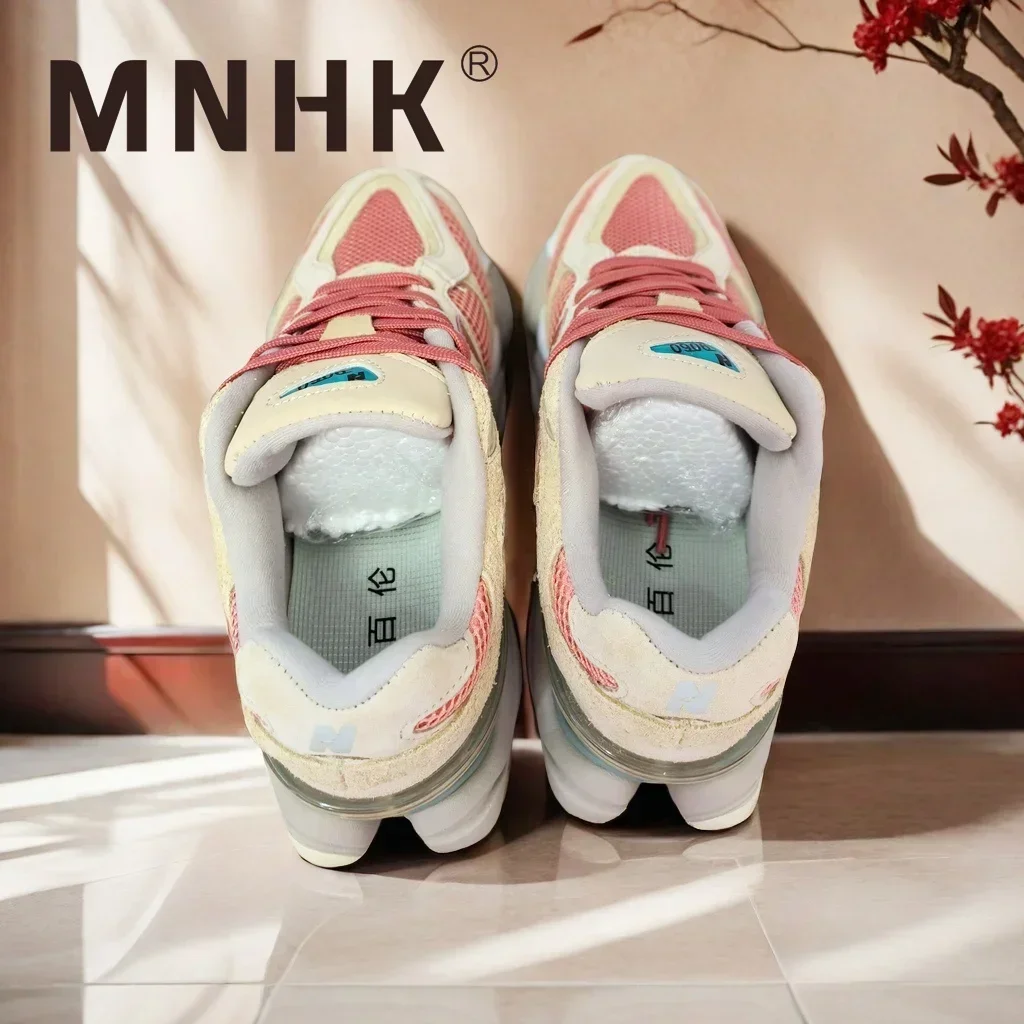 

Summer Couple Sports and Leisure Running Shoes Thick soled Breathable Lightweight Men's Shoes New Fashionable Women's Shoes