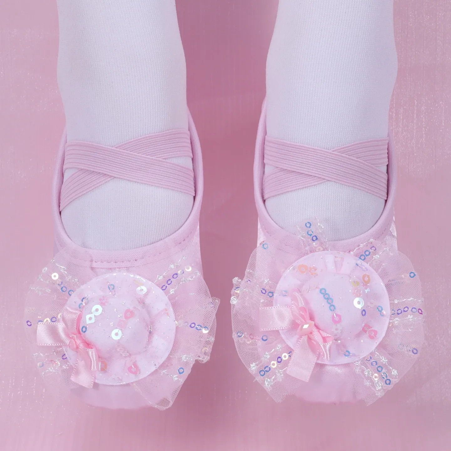 Children's Ballet Shoes Girls Professional Dance Satin Bowknot Lace Ballet Shoes Soft Sole Professional Training Princess Shoes