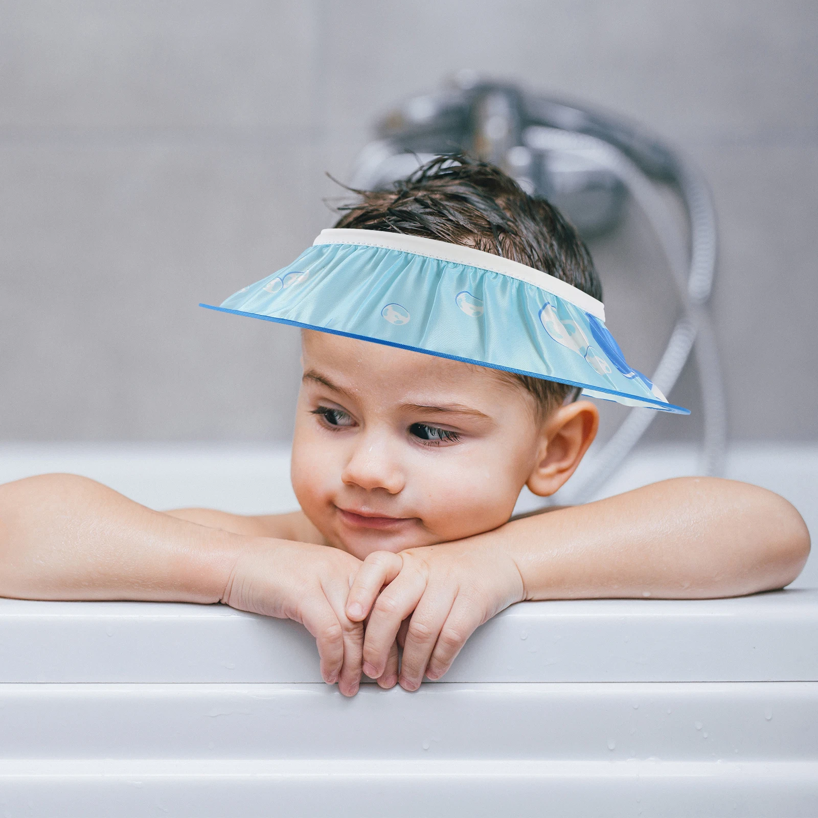 

WaterProof BabyShowerCap HairWashingShield KidsBathHat ToddlerShampooHat InfantEarProtection AdjustableSize CutePatterns
