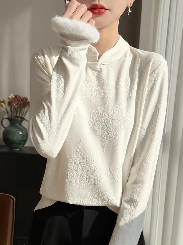 New Chinese Style Long Sleeve Knitted T-Shirt Women's High-End Feelings National Style Temperament Embroidered Fleece Warm Top