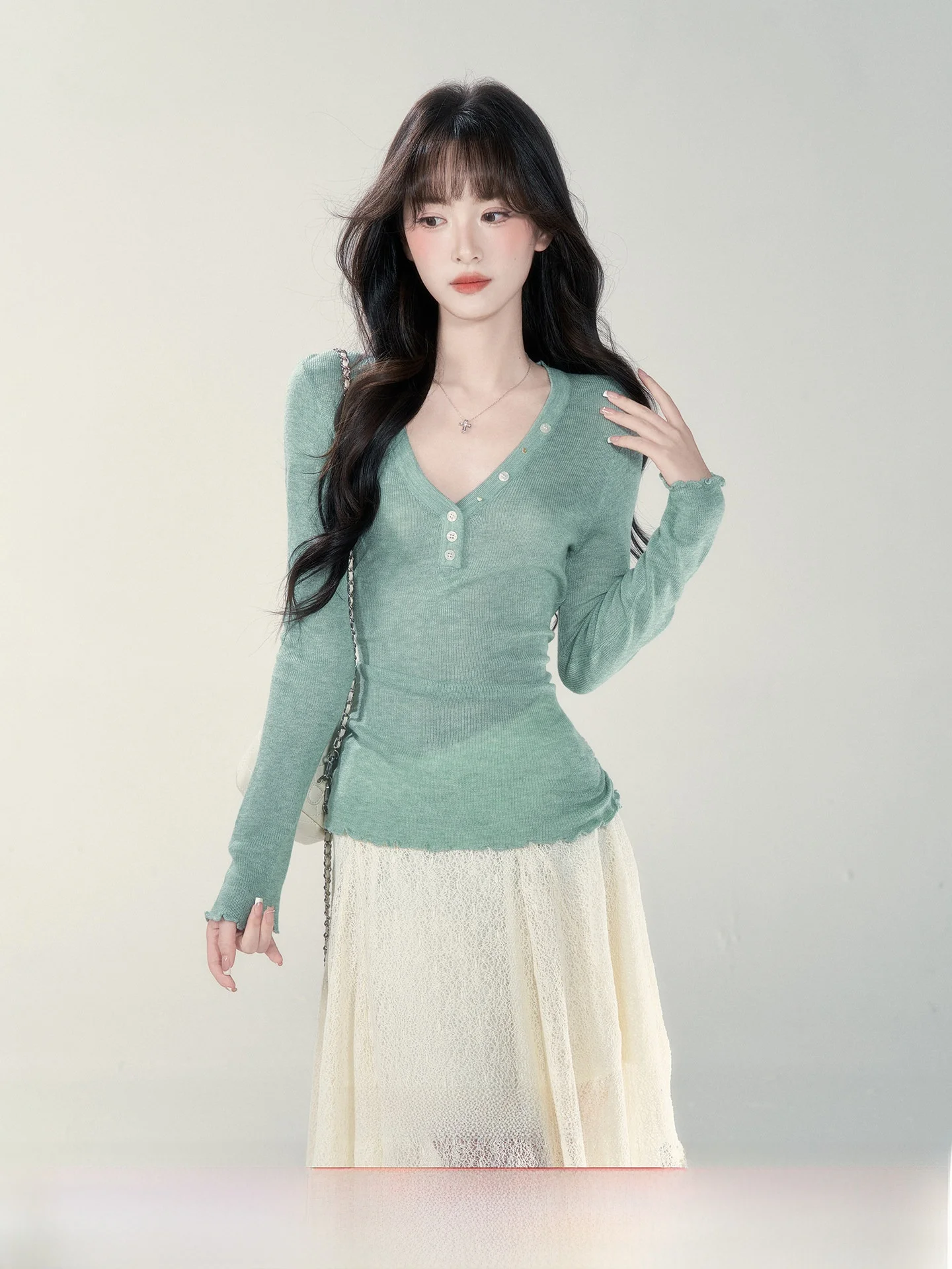 

Ele V-ne Long Sve T-irt Women's Slim Fit Personali Spring 2026 Outerwear Inner Match Sli Top