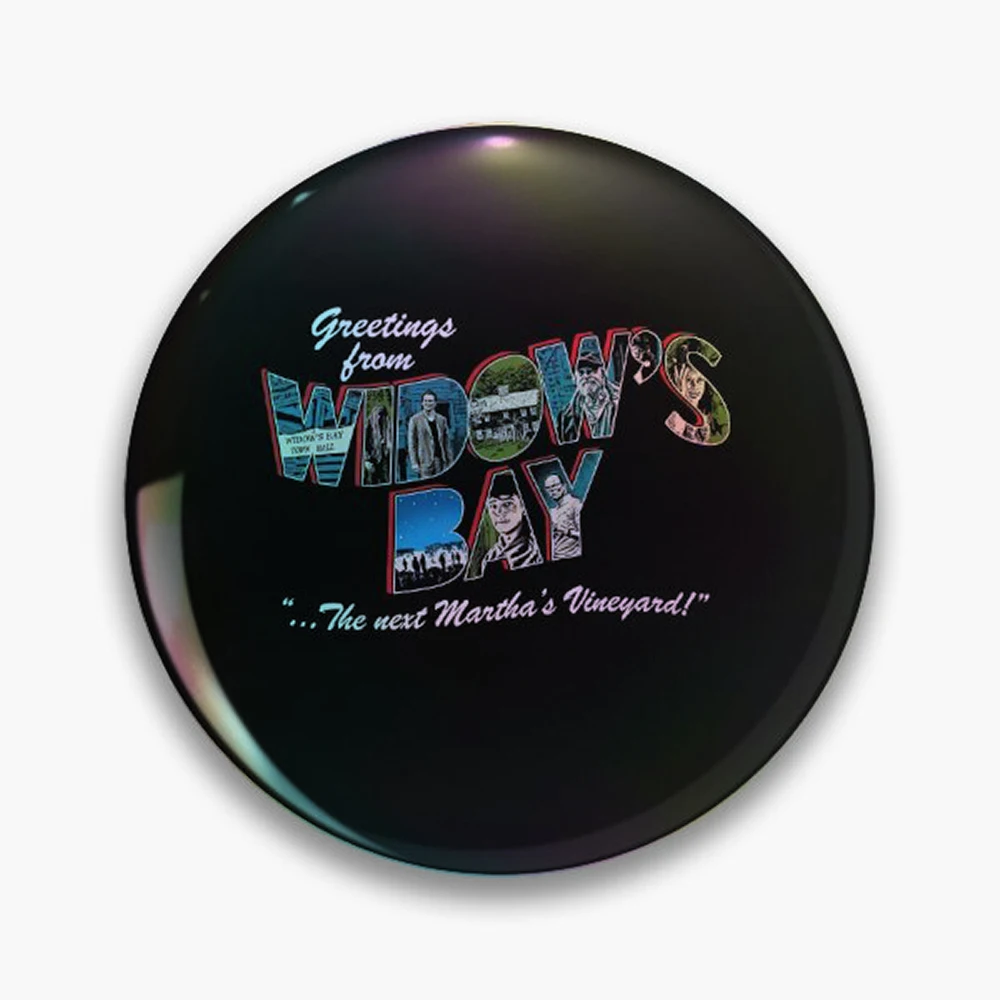 Widow's Bay Horror Movie Vintage Pin Holographic Star Heart Pin Brooches Laminated Button Fashion Accessory