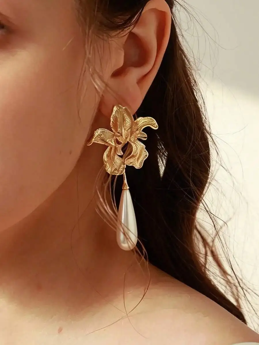 Vintage Floral Drop Earrings For Women, Handmade Fabric Flower Earrings With Green Leaves