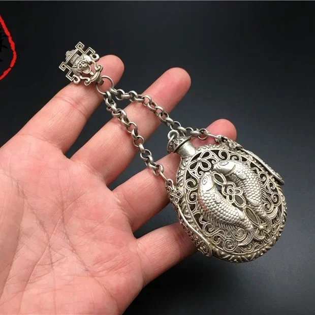 Old Tibetan Silver Hand Carved Hollow Out Fish Statue Snuff Bottle Pendant Sachet