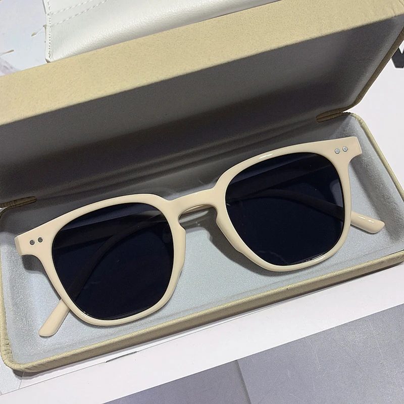 New Vintage Square Sunglasses Women Men Luxury Brand Small Round Sun Glasses Female Small Eyewear Oculos De Sol for Male Female image 5