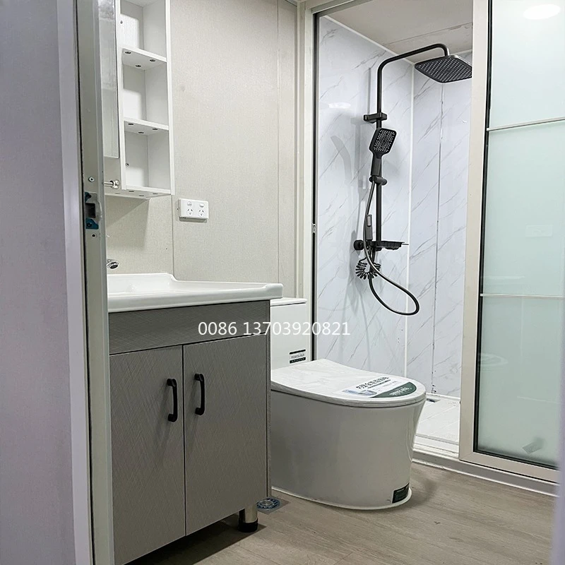 Outdoor Popular Mobile Prefab House Modern Tiny House Capsule Cabin Office Modular 20ft 40ft Container Houses for Sale 5 Years