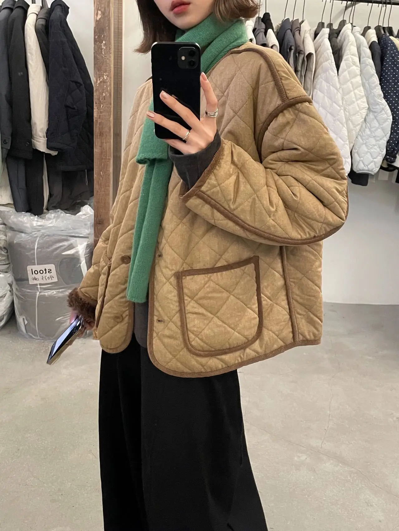 

Пальто женское осенне-зимнее из овечьей шерсти, теплое, свободного кроя, с ромбовидным узором, универсальное, модное, с пуговицами, V-образным вырезом, длинное