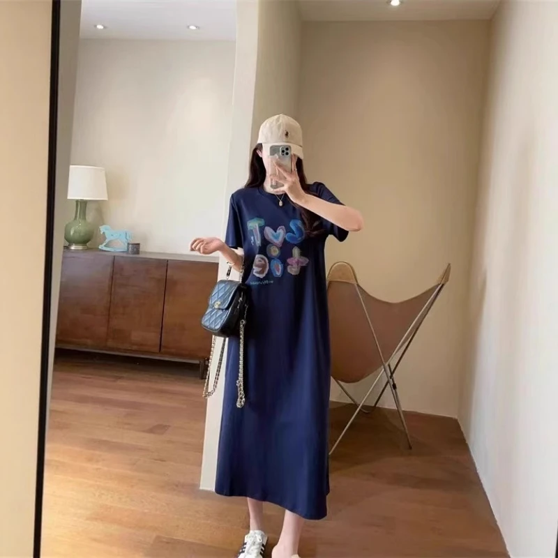 ゆったりミディアム丈半袖Tシャツロングワンピース韓国風シンプルプリント大きいサイズオープンスリットAラインワンピース屋外着用可能