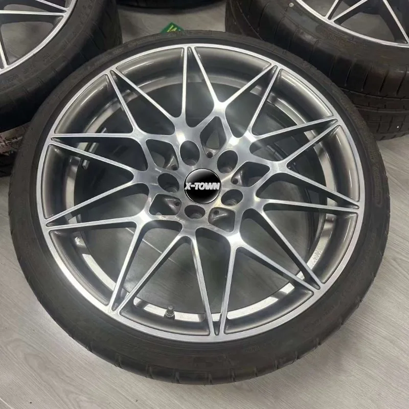 26 Style 8J One‑Pieces Silver 17 18 19 20 22 24 Inches Passenger Car Rims 5x108 5x120 5x114.3 Alloy Forged Wheels For Mercedes F view 4