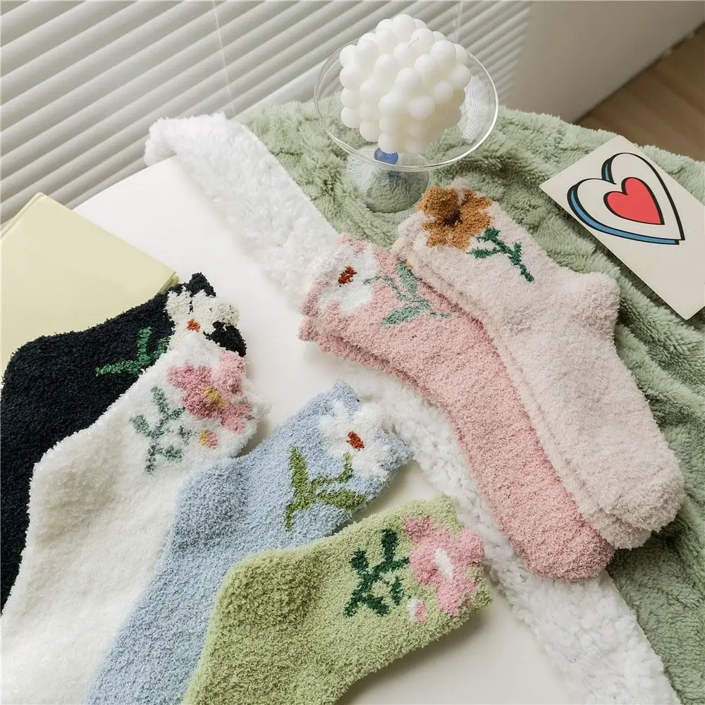 6Pairs Sweet Thickened Coral Fleece Socks Flower Winter Floor Plush Socks Sleeping Hosiery Warm Socks Women Winter