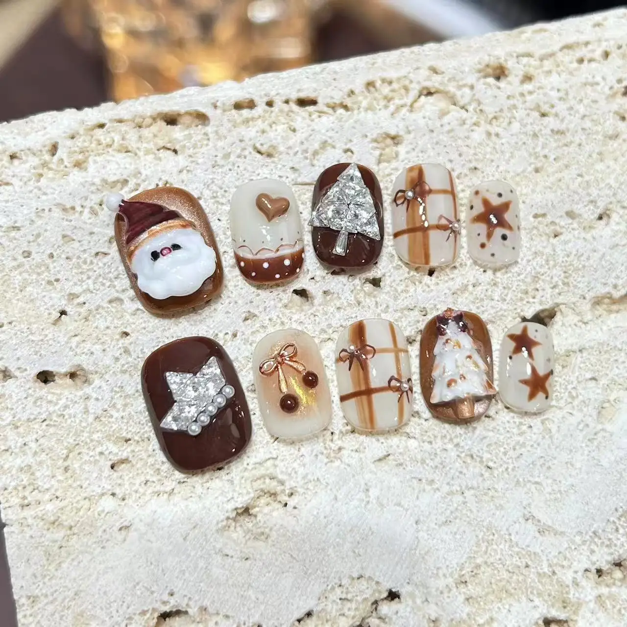 

10pcs Handmade Press-On Nails Brown Maidard Star Check Christmas Crown False Nail for Women&Girl Removable Wearable Fake Nail