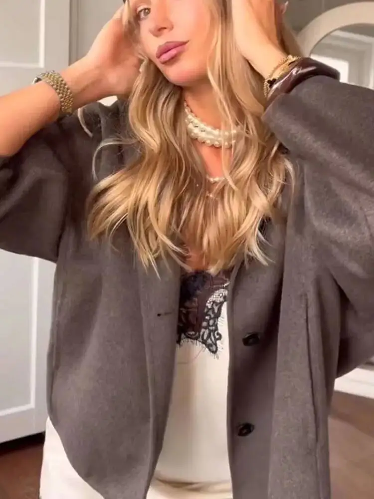 HH المرأة فو الفراء تأثير العنق سترة غير رسمية الإناث موضة التلبيب جيوب واحدة الصدر تزيين معطف الشارع الخريف