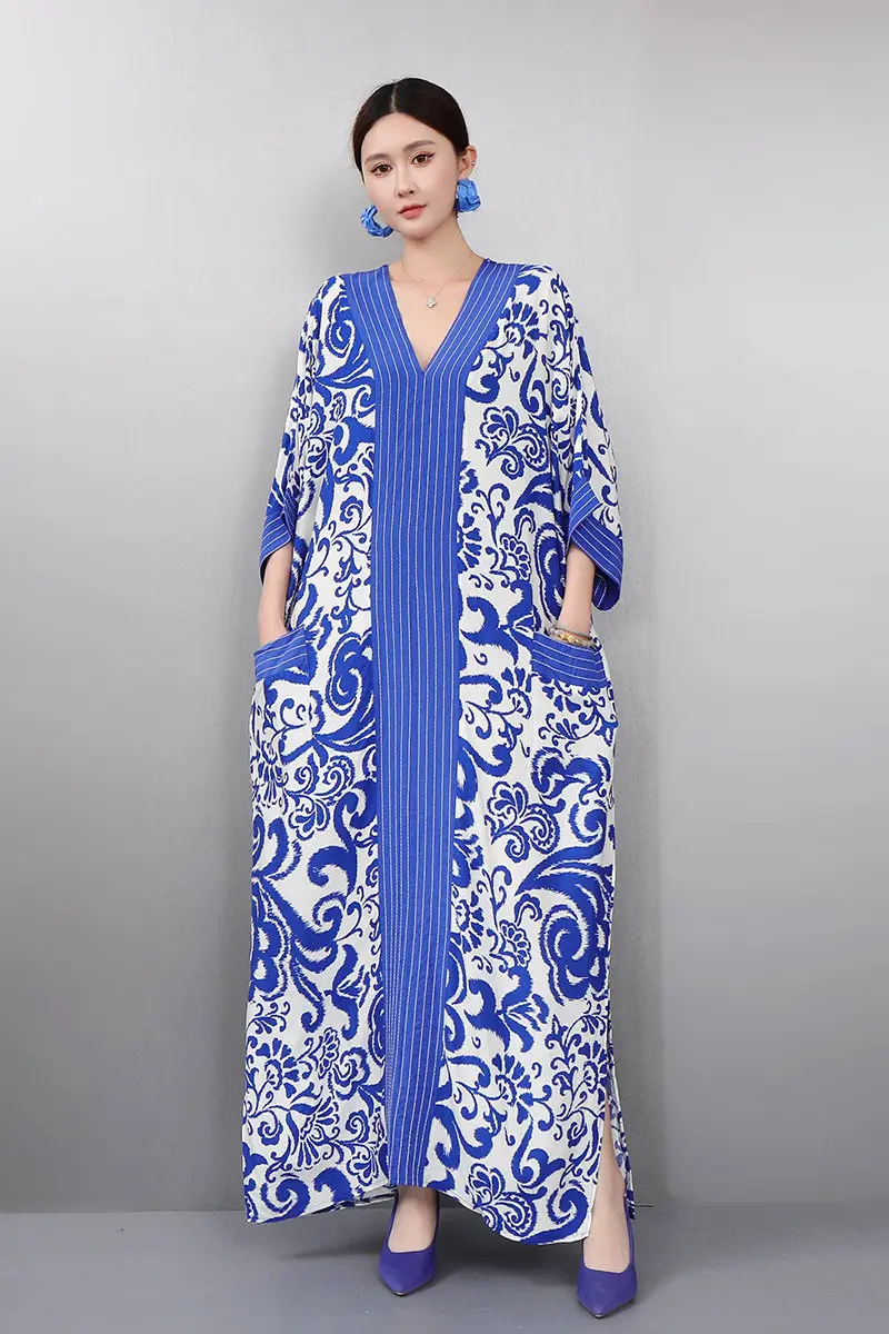 

2026 Spring New Elegant Loose Printed V Neck Long Dress Women Vacation Long Sleeve Dress Wholesale J2164