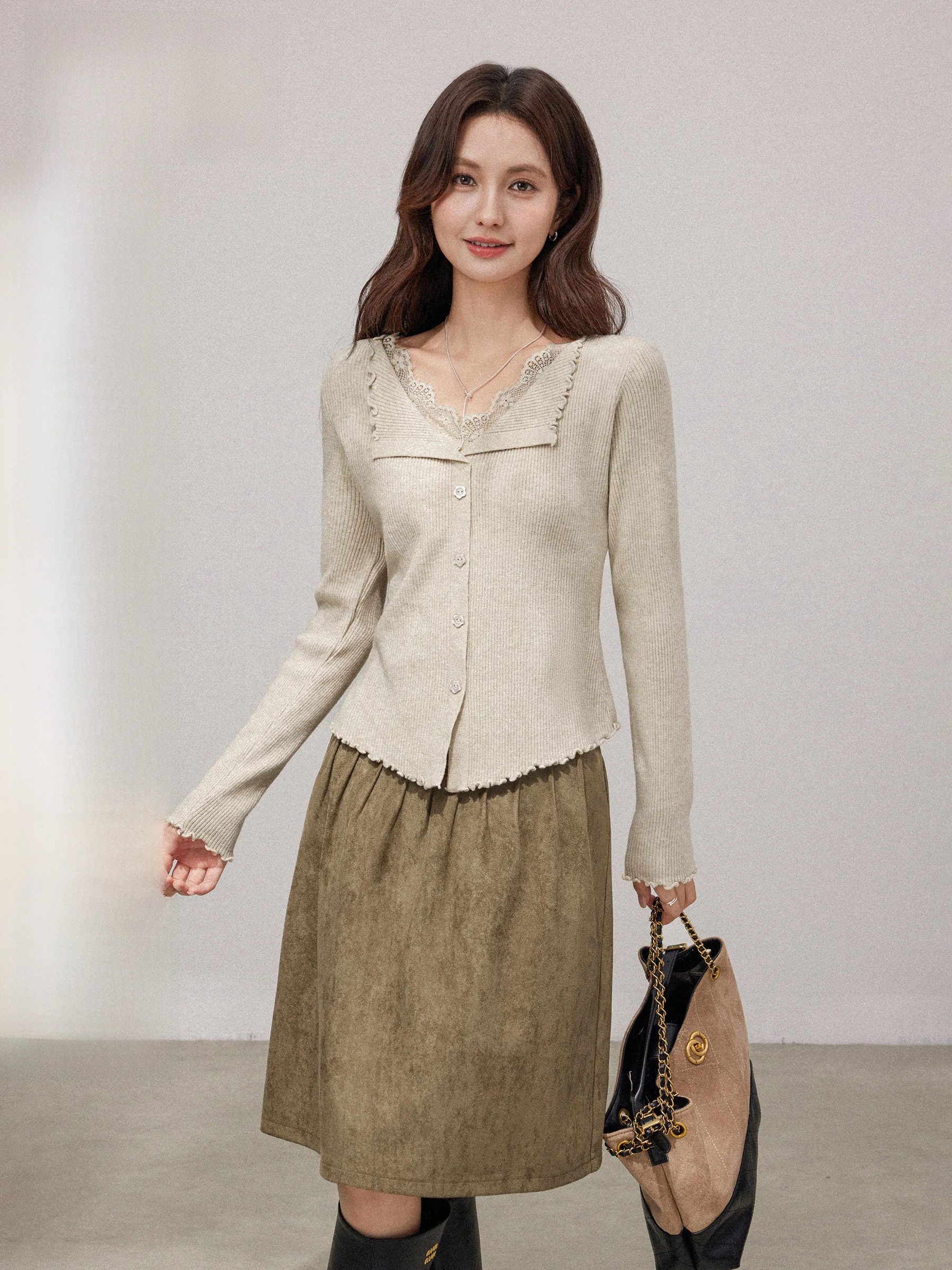 

Красивый вязаный свитер с V-образным вырезом и кружевными вставками для женщин, осенне-зимний, уникальный дизайн, утепленная куртка, повседневный стиль, приталенный крой