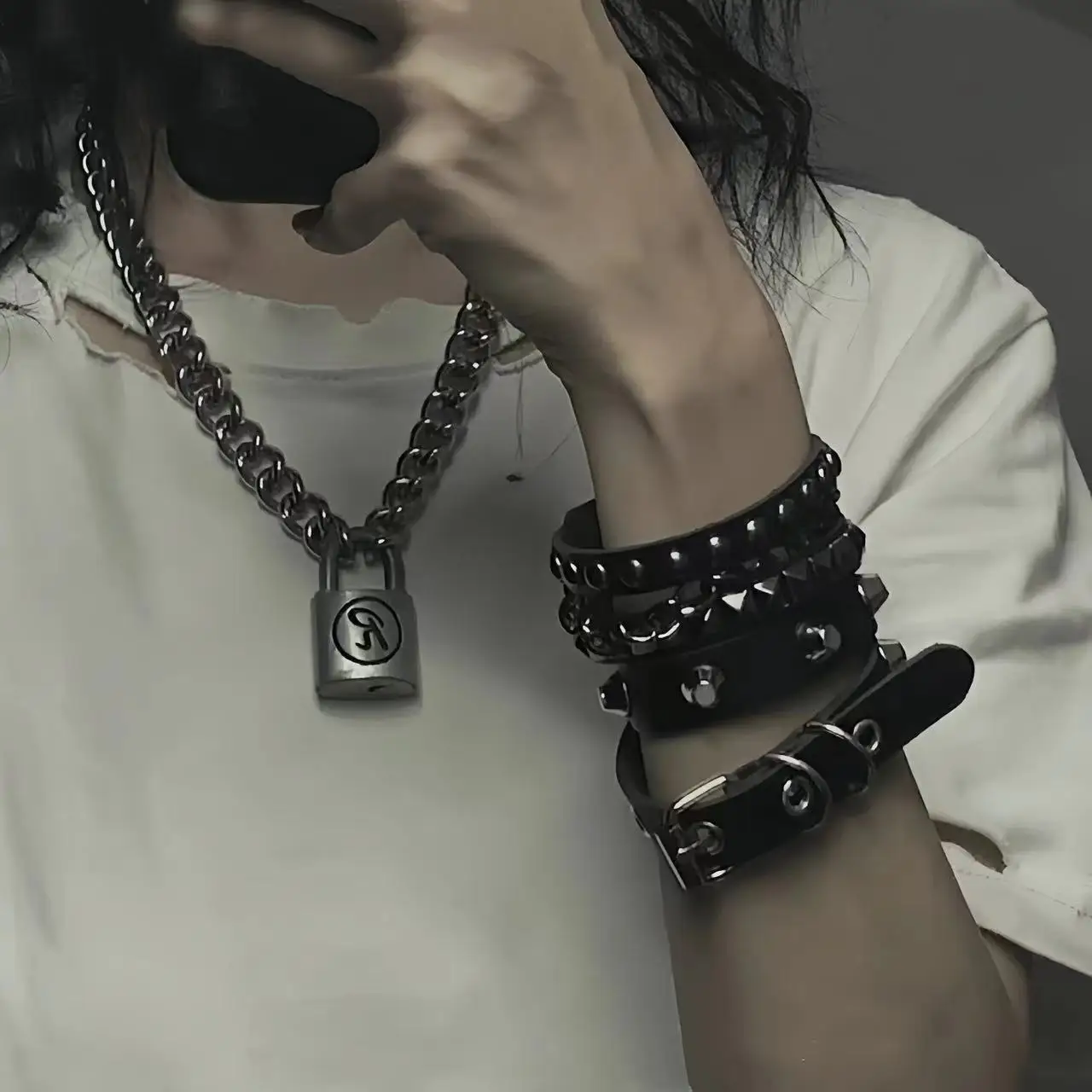 Bracelets gothiques en cuir PU pour hommes et femmes, bracelets noirs Emo Boho, punk, Spike RiSALE, bijoux de fête, cadeau, nouveau, ensemble de 3