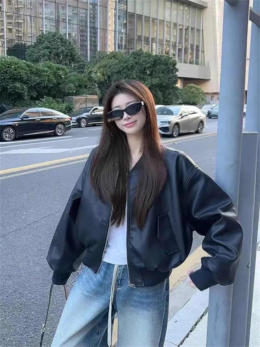 블랙 숏 야구 점퍼 가죽 재킷 여성 2025 봄 신상 PU 가죽 쿨하고 스타일리쉬한 레트로 루즈핏 오토바이 슈트