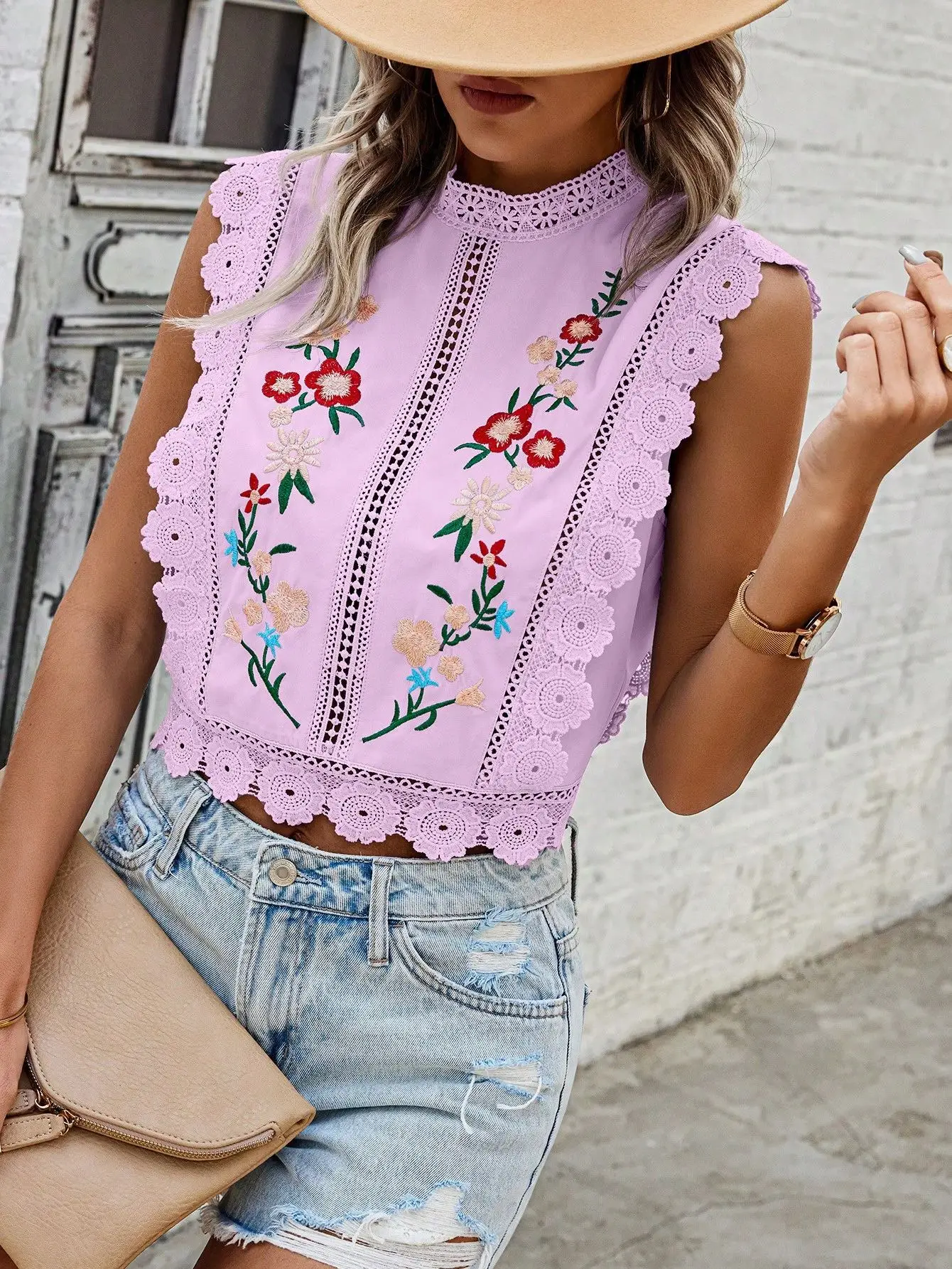 

Summer Women's Chiffon Shirt Pullover Blouses Fashion Lace Embroidered Plant O-neck Sleeveless Hollow T-shirt For Women Clothes