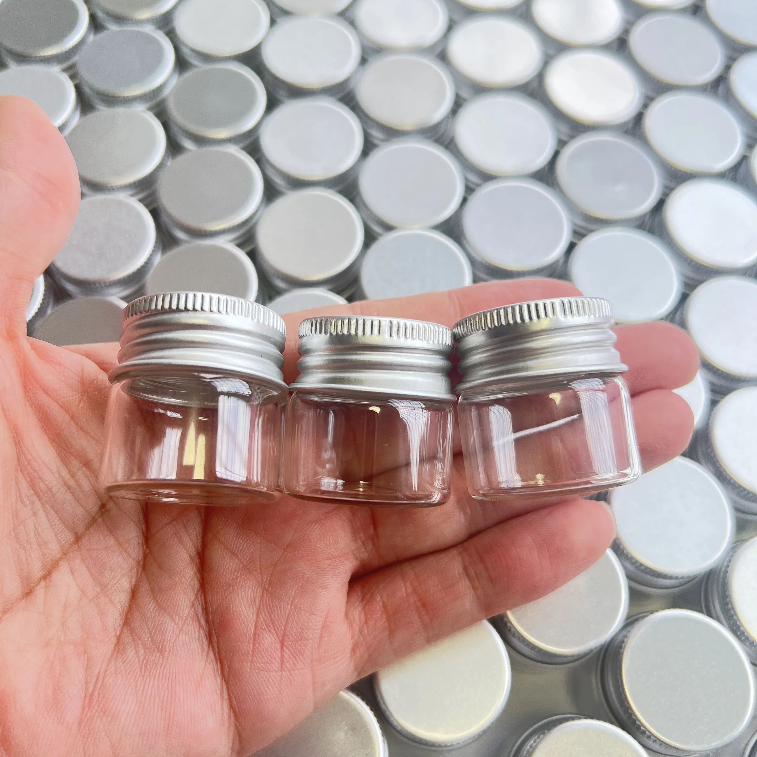 

30/72/100 pcs 10ml Glass Jars Silver Screw Cap 21×30×30mm 10ml Mini Glass Bottles Decorative Glass Containers DIY Craft Vial