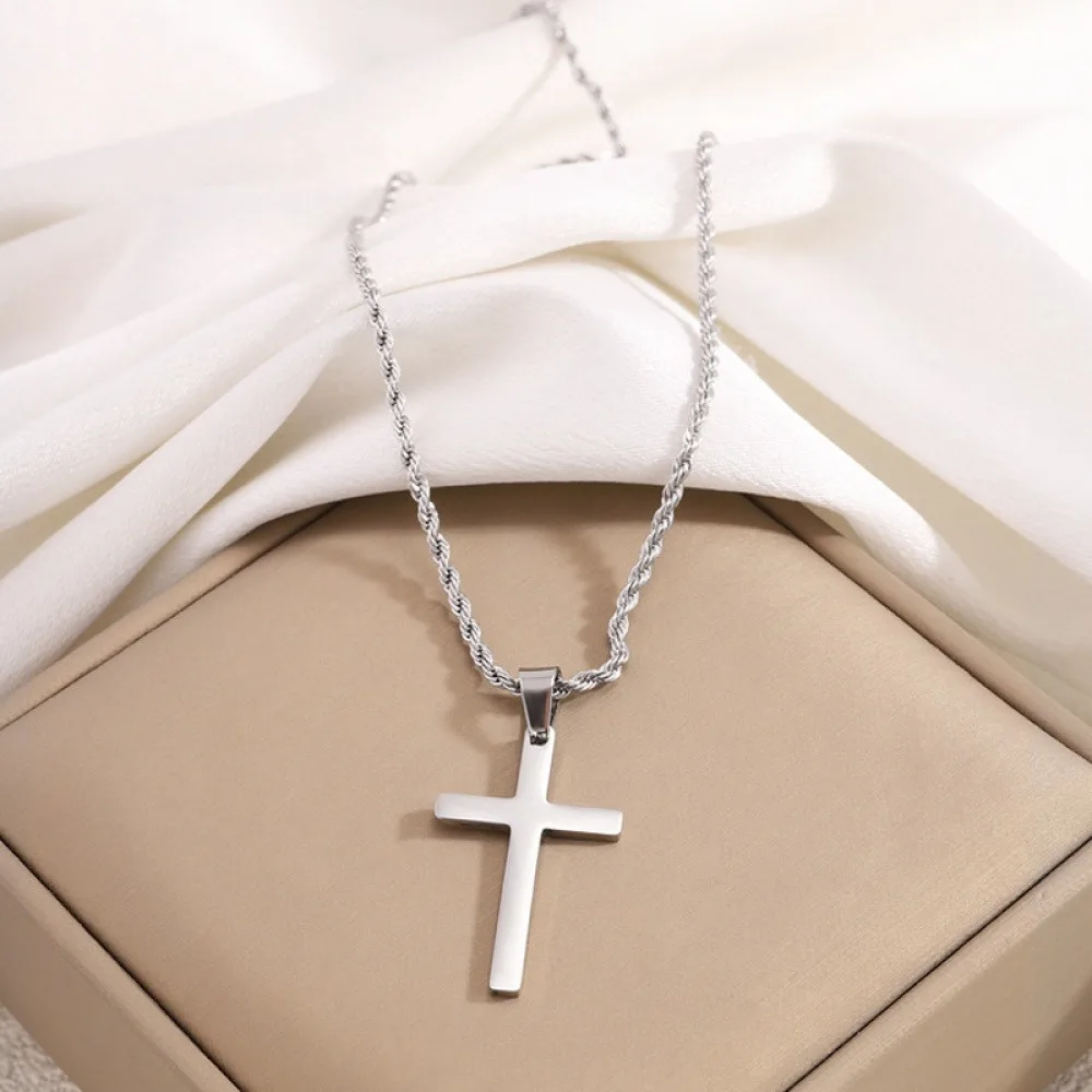 

Hot-Selling Jewelry, Fashionable and Luxurious Cross Pendant Necklace, Niche and Unique