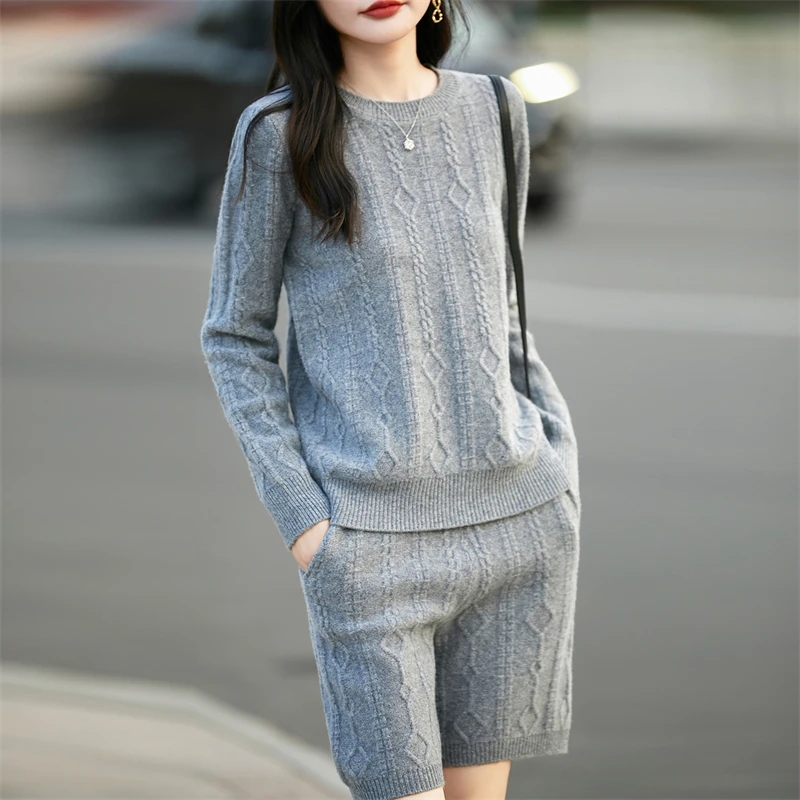 Round neck sweater knitted cashmere sweater shorts fashion two-piece Joker Jacquard loose