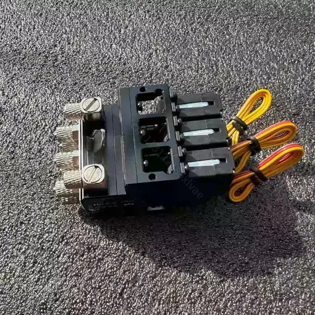For Metal Hydraulic Directional Valve 3-Way Hydraulic Valve Upgrade Parts for 1/12 1/14 RC Hydraulic Excavator Loader Models