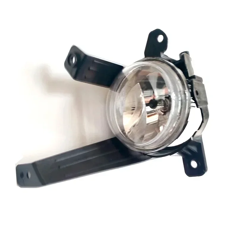 New Genuine Front Fog Light Lamp ASSY 8320134050 8320234050 For Ssangyong Korando C New Actyon 2014 - 2015